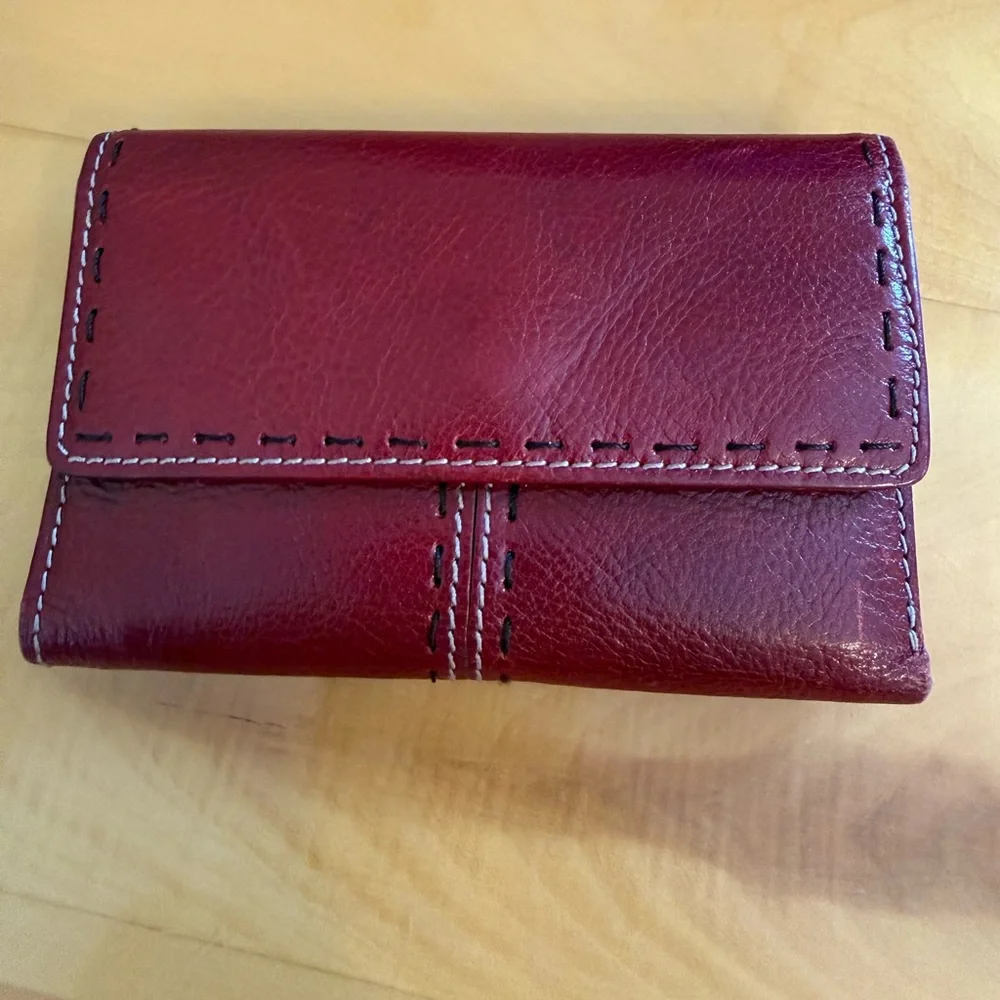 Fossil Red Leather Wallet - Picture 1 of 4